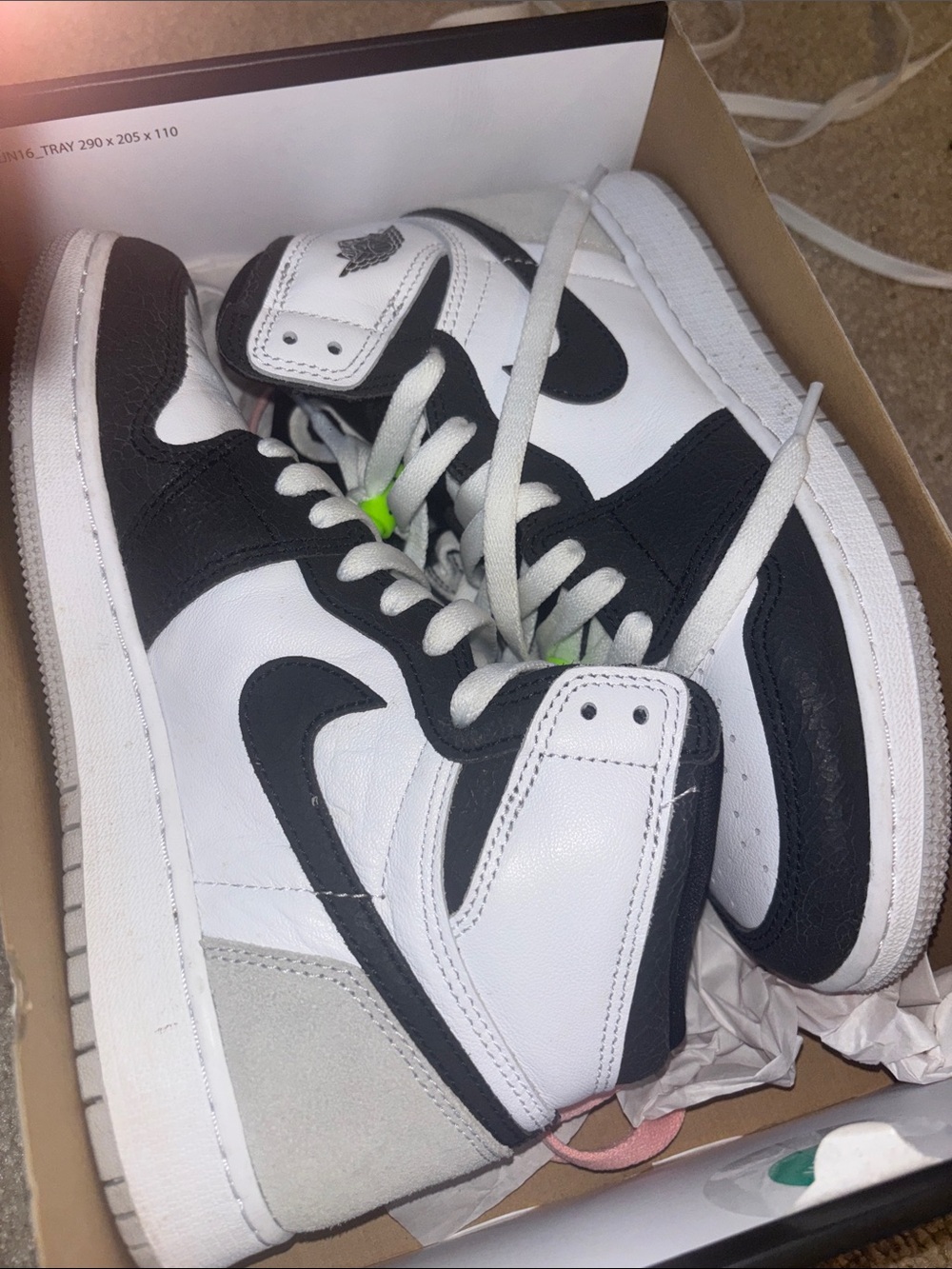 Nike Men's High-Top Sneakers in White, Black and Gray
